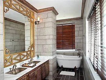 Seventeen Saloon Hotel Da Nang